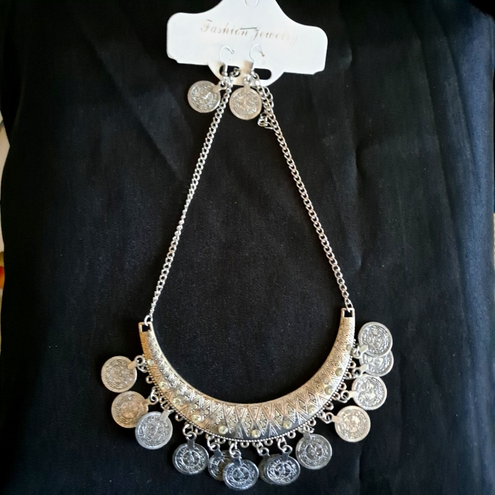 Unbranded Silver